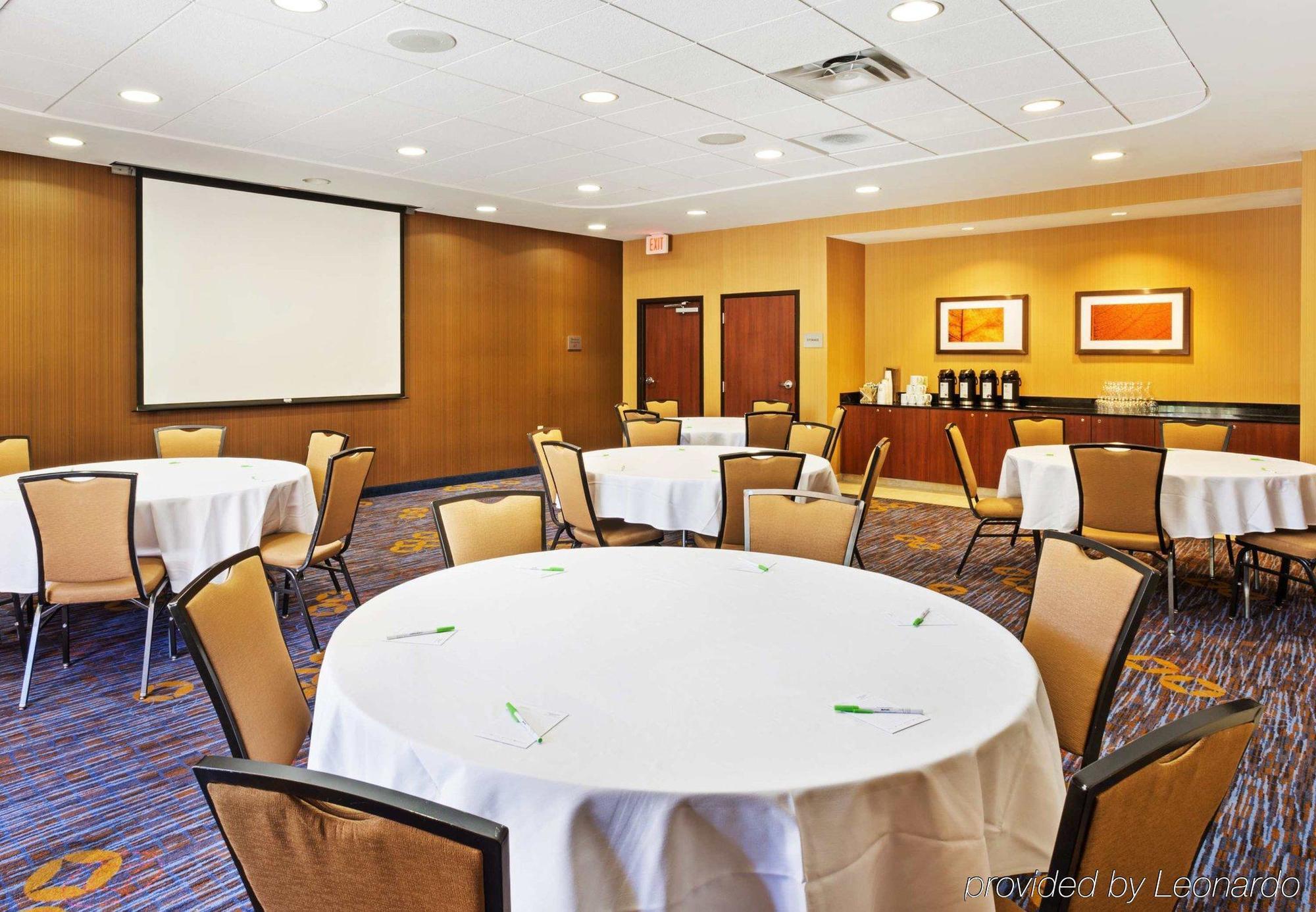 Courtyard By Marriott Knoxville Airport Alcoa Exterior photo